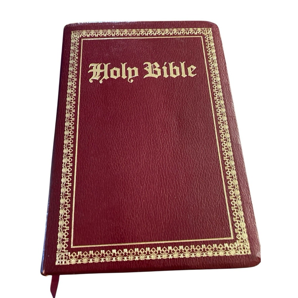 Giant Print King James Reference Holy Bibleโ Concordance Red Letter Riverside 76
